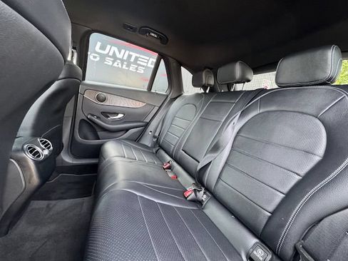 Used 2017 Mercedes-Benz GLC 300 4MATIC image 15