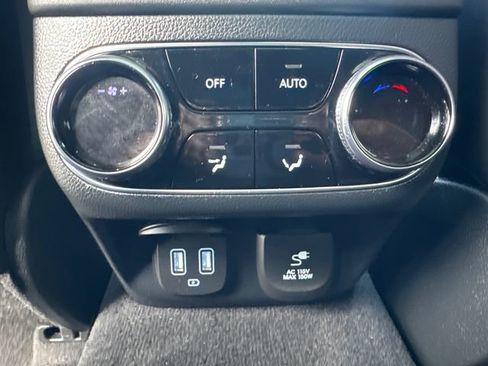 Used 2025 Genesis GV70 2.5T Sport Prestige w/ Sport Prestige Package image 21