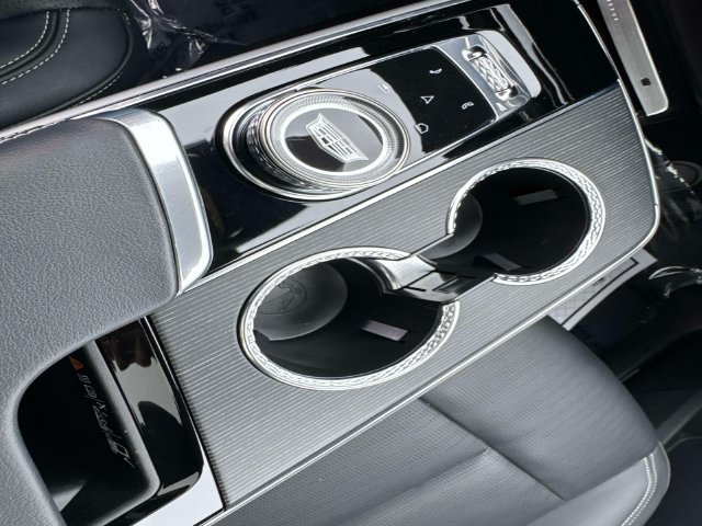 Certified 2024 Cadillac Lyriq Luxury w/ LPO, Floor Liner Package AWD/4WD image 25
