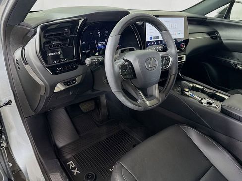 Used 2025 Lexus RX 350 Premium image 9