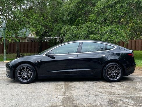 Used 2018 Tesla Model 3 Long Range image 5