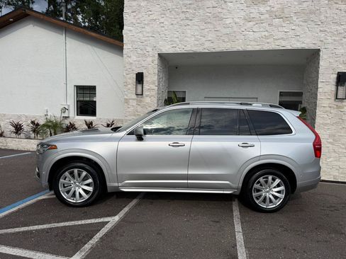 Used 2018 Volvo XC90 T6 Momentum w/ Convenience Package AWD/4WD image 2