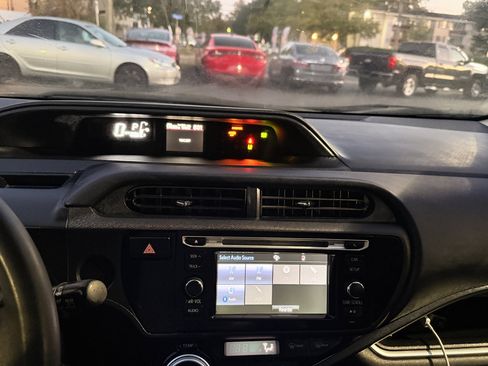 Used 2017 Toyota Prius C One image 19