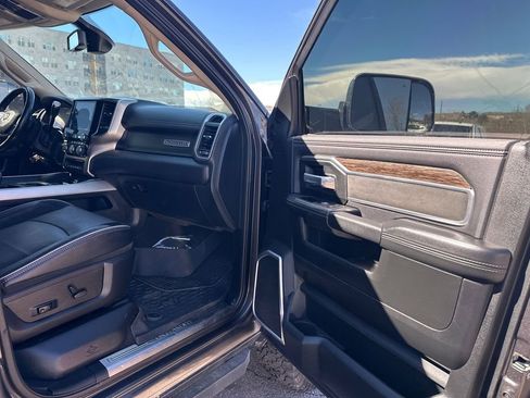 Used 2019 RAM 2500 Laramie AWD/4WD image 15