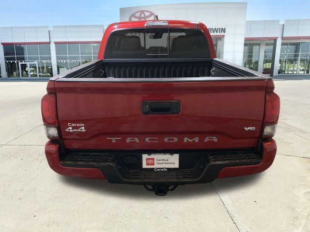 Used 2021 Toyota Tacoma SR5 w/ Technology Package AWD/4WD image 7