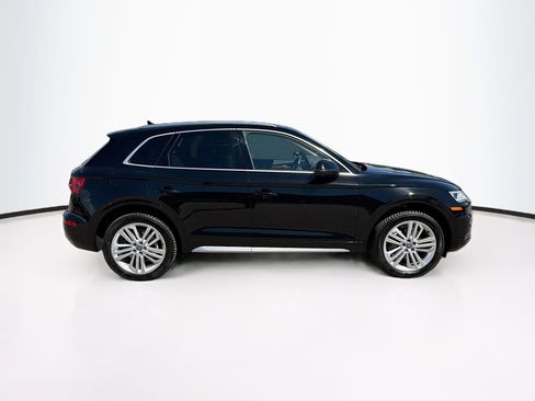 Used 2018 Audi Q5 2.0T Premium Plus w/ Premium Plus Package AWD/4WD image 10