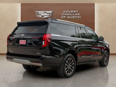 Used 2025 Ford Expedition Max Platinum AWD/4WD image 4