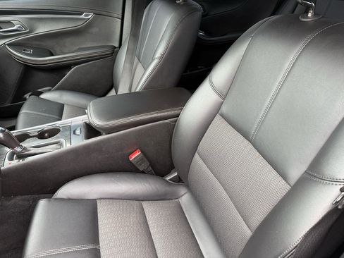 Used 2020 Chevrolet Impala LT FWD image 11