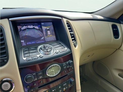 Used 2017 INFINITI QX50 AWD w/ Technology Package image 36