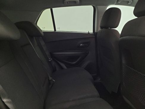 Used 2021 Chevrolet Trax LS w/ Tint and Cruise Package FWD image 19