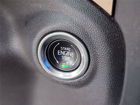 Used 2021 Chevrolet Silverado 1500 High Country w/ Technology Package AWD/4WD image 25