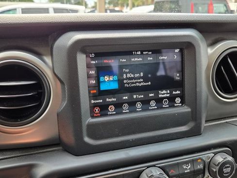 Certified 2020 Jeep Gladiator Sport w/ Quick Order Package 24S AWD/4WD image 25