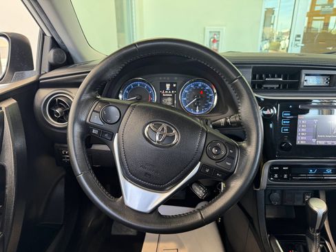 Used 2019 Toyota Corolla SE image 9