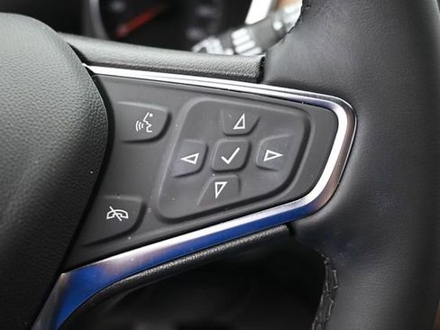 Used 2024 Chevrolet Equinox Premier FWD image 16
