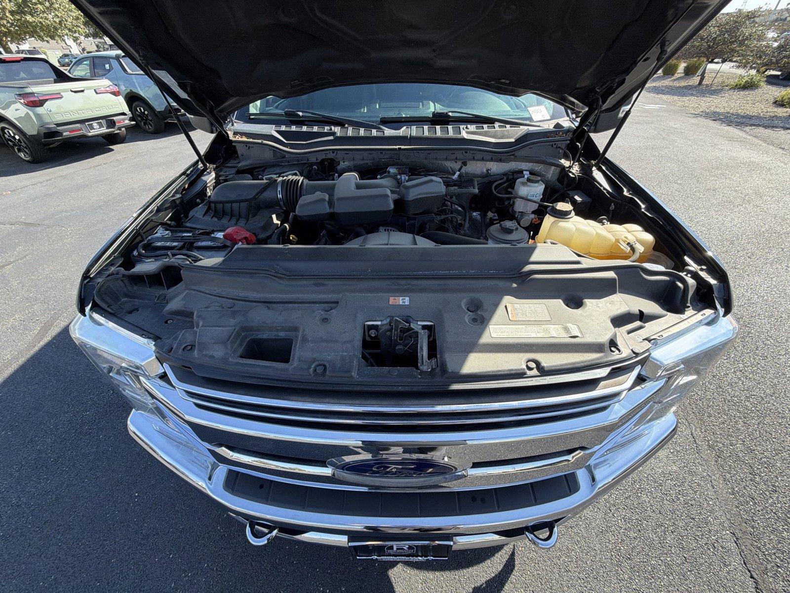Used 2019 Ford F250 Lariat w/ Lariat Ultimate Package AWD/4WD image 27