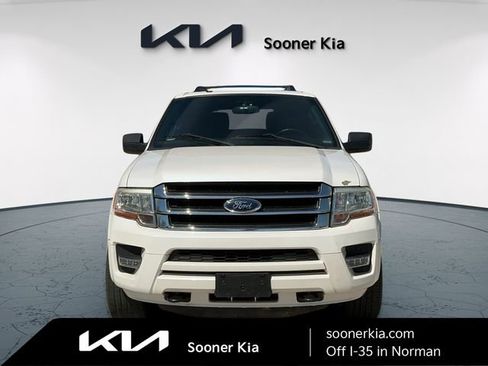 Used 2017 Ford Expedition XLT w/ Equipment Group 202A image 2