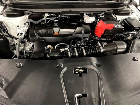 Used 2025 Acura RDX SH-AWD image 12