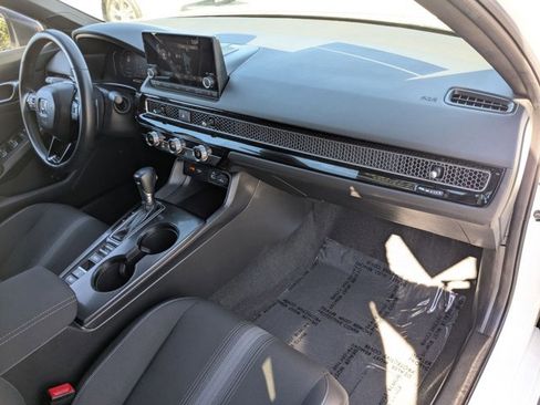 Used 2023 Honda Civic Sport image 21
