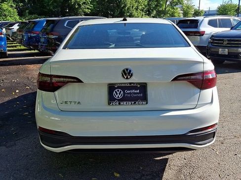 Certified 2023 Volkswagen Jetta Sport FWD image 9
