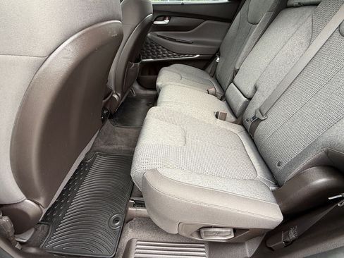 Used 2019 Hyundai Santa Fe SEL FWD image 13