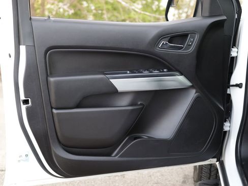 Used 2017 Chevrolet Colorado LT w/ LT Convenience Package image 22