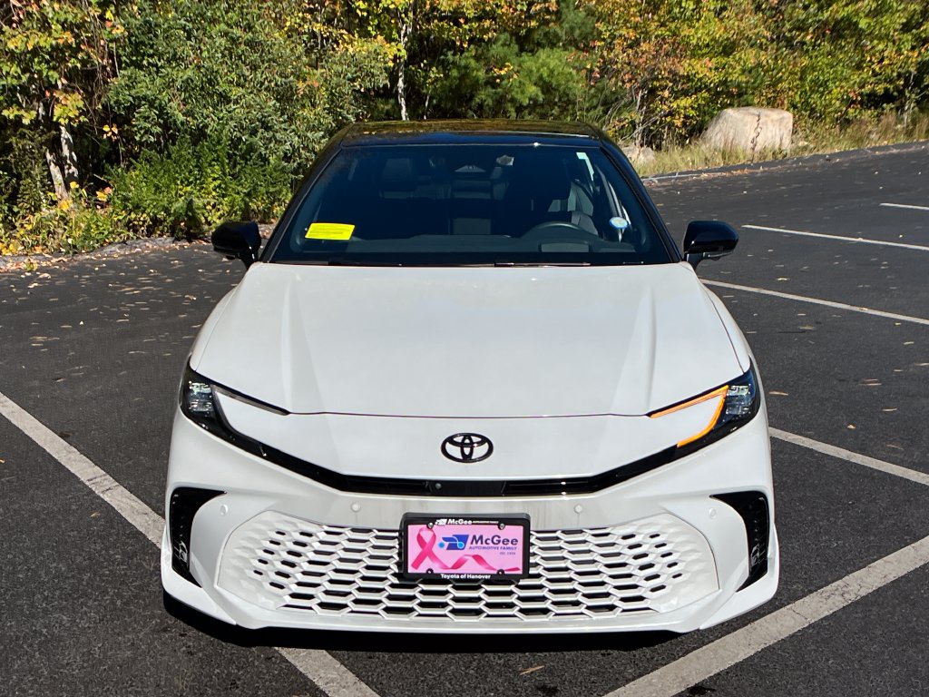Used 2025 Toyota Camry XSE w/ Premium Plus Package AWD/4WD image 8