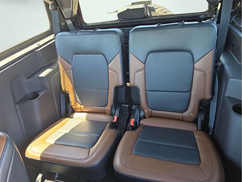 Used 2022 Ford Bronco Outer Banks AWD/4WD image 14