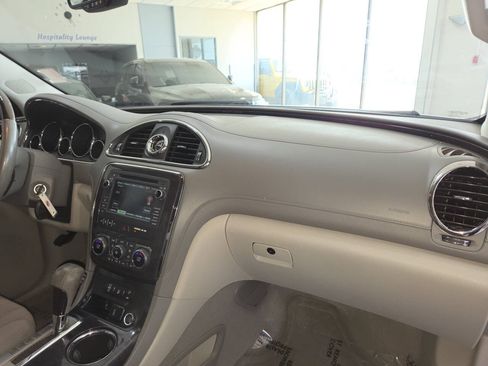 Used 2017 Buick Enclave Convenience FWD image 32