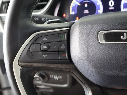 Used 2022 Jeep Grand Cherokee L Limited image 41