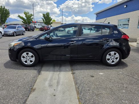 Used 2018 Kia Forte LX FWD image 4