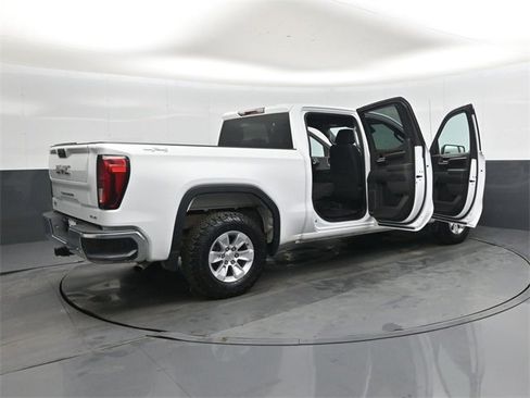 Used 2023 GMC Sierra 1500 SLE image 45