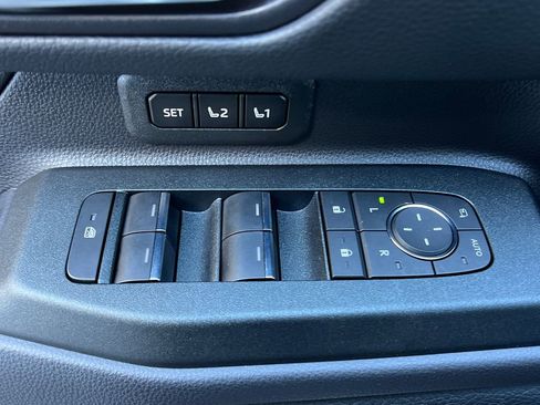 Used 2025 Toyota Land Cruiser image 12