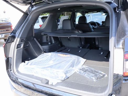 New 2025 Honda Pilot TrailSport image 11