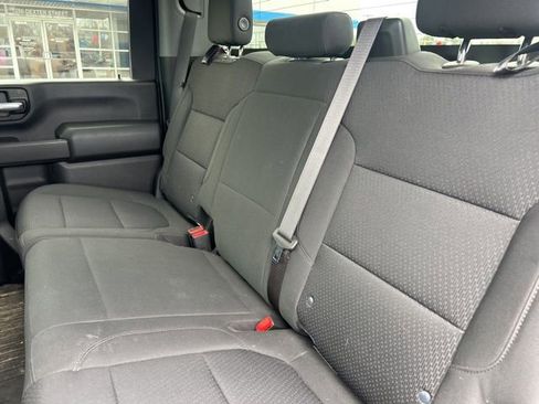 Used 2022 Chevrolet Silverado 2500 Custom w/ Custom Convenience Package image 9