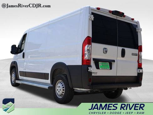 Used 2025 RAM ProMaster 2500 w/ U-Haul Equipment Group FWD image 3