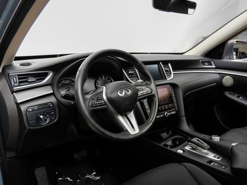 Used 2023 INFINITI QX50 Luxe AWD/4WD image 3