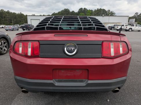 Used 2010 Ford Mustang GT RWD image 4