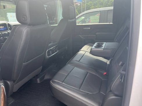 Used 2021 Chevrolet Silverado 2500 High Country w/ Z71 Off-Road Package AWD/4WD image 12
