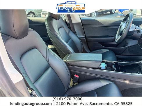 Used 2019 Tesla Model 3 Standard Range RWD image 15
