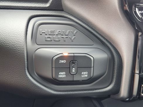 New 2026 RAM 2500 Laramie AWD/4WD image 20