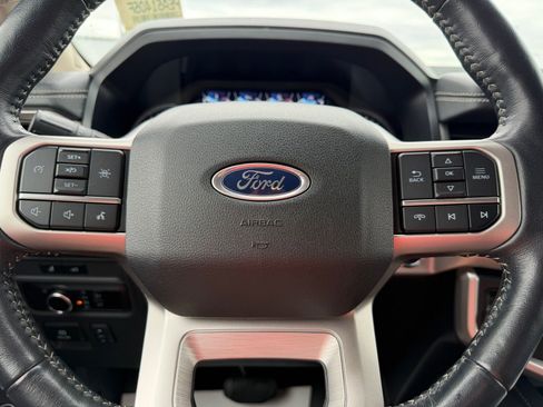 Used 2023 Ford Expedition XLT AWD/4WD image 21