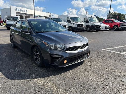 Used 2019 Kia Forte LXS FWD image 7