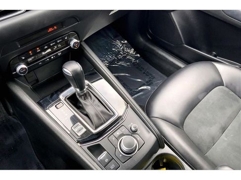 Used 2019 MAZDA CX-5 Touring image 19