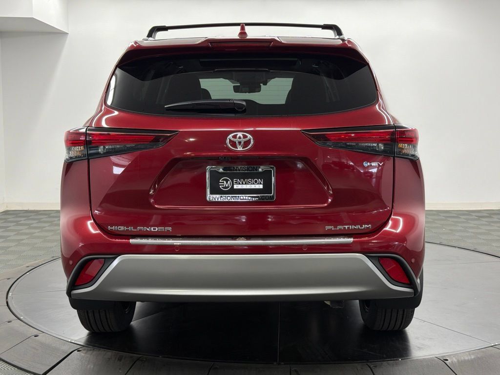 New 2026 Toyota Highlander Platinum AWD/4WD image 10