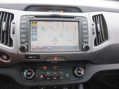 Used 2016 Kia Sportage EX w/ EX Premium Package image 17