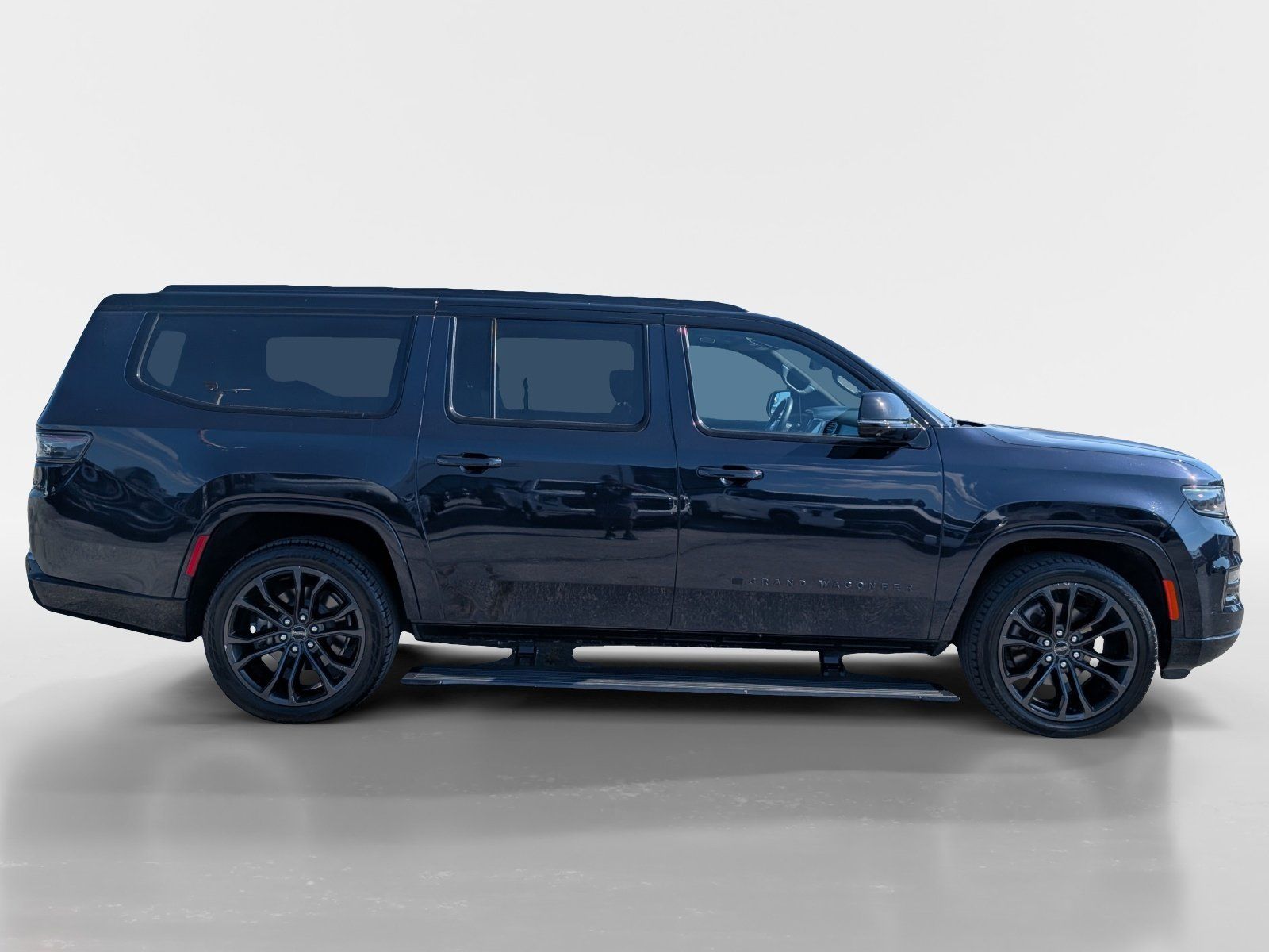 Used 2024 Jeep Grand Wagoneer L Series II AWD/4WD image 3
