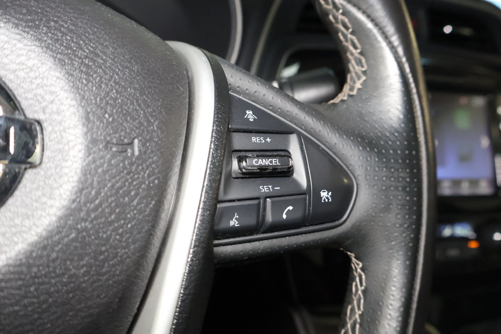 Used 2017 Nissan Maxima Platinum w/ Interior Lighting Package FWD image 22