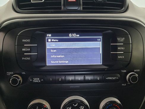 Used 2018 Kia Soul FWD image 25