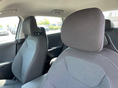Certified 2025 Kia K4 FWD image 22