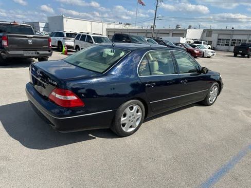 Used 2004 Lexus LS 430 w/ Premium Pkg RWD image 20
